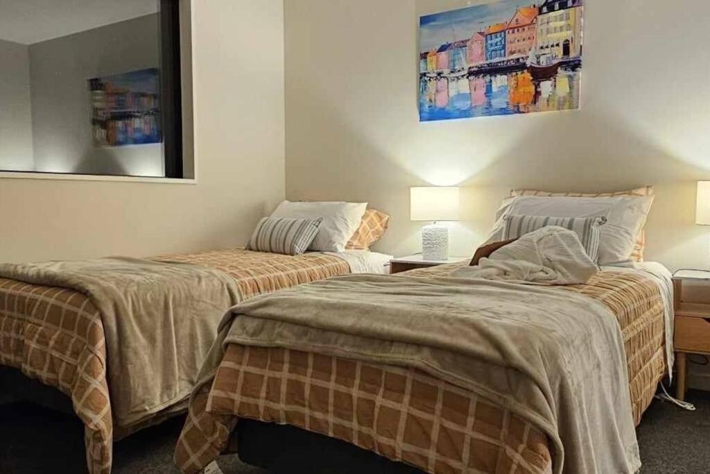 2-Bedroom Ensuite, Close To City, Comfortable, Accessible With Own Parking Christchurch Extérieur photo